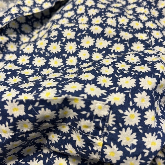 GRAYSON/ Anthropologie The Hero Daisy Print Button Up Shirt Sz XS EUC - Picture 4 of 7